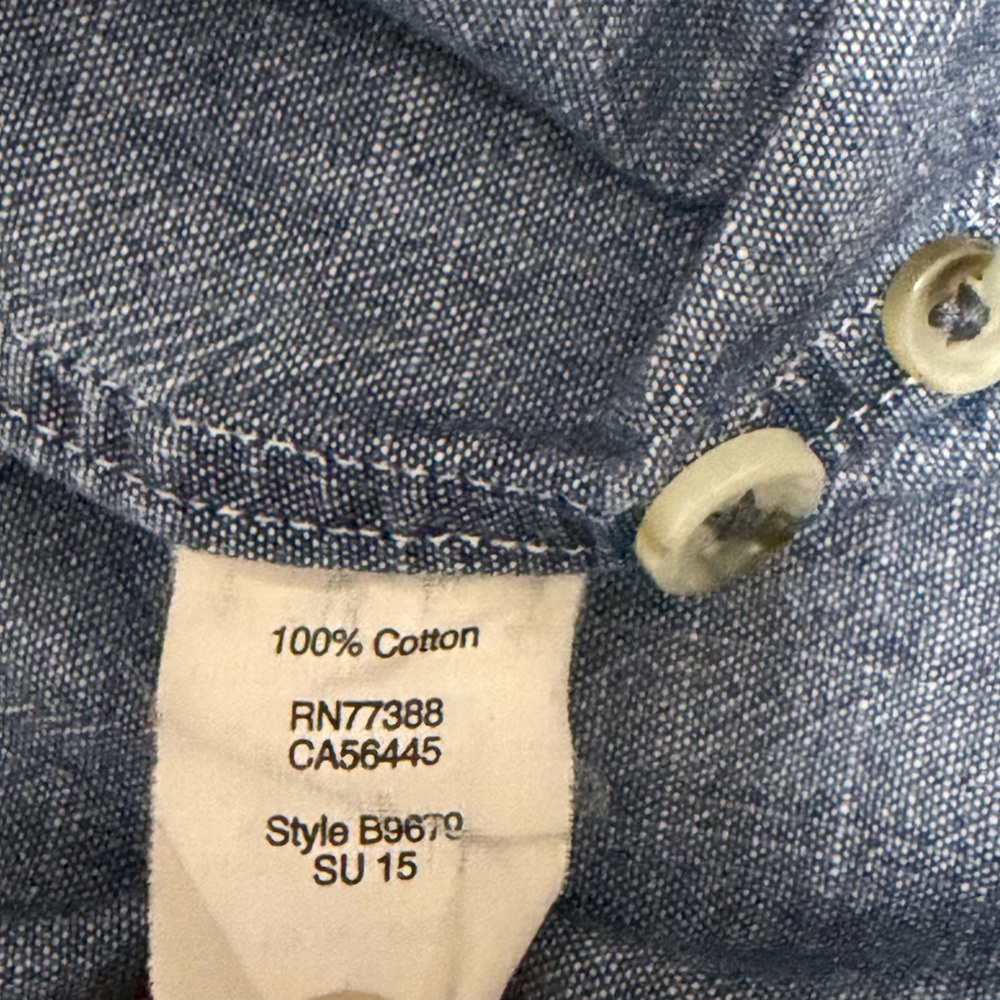 J. Crew Mens Medium Chambray Short Sleeve Collared Button Down
Shirt Medium - Picture 5 of 5